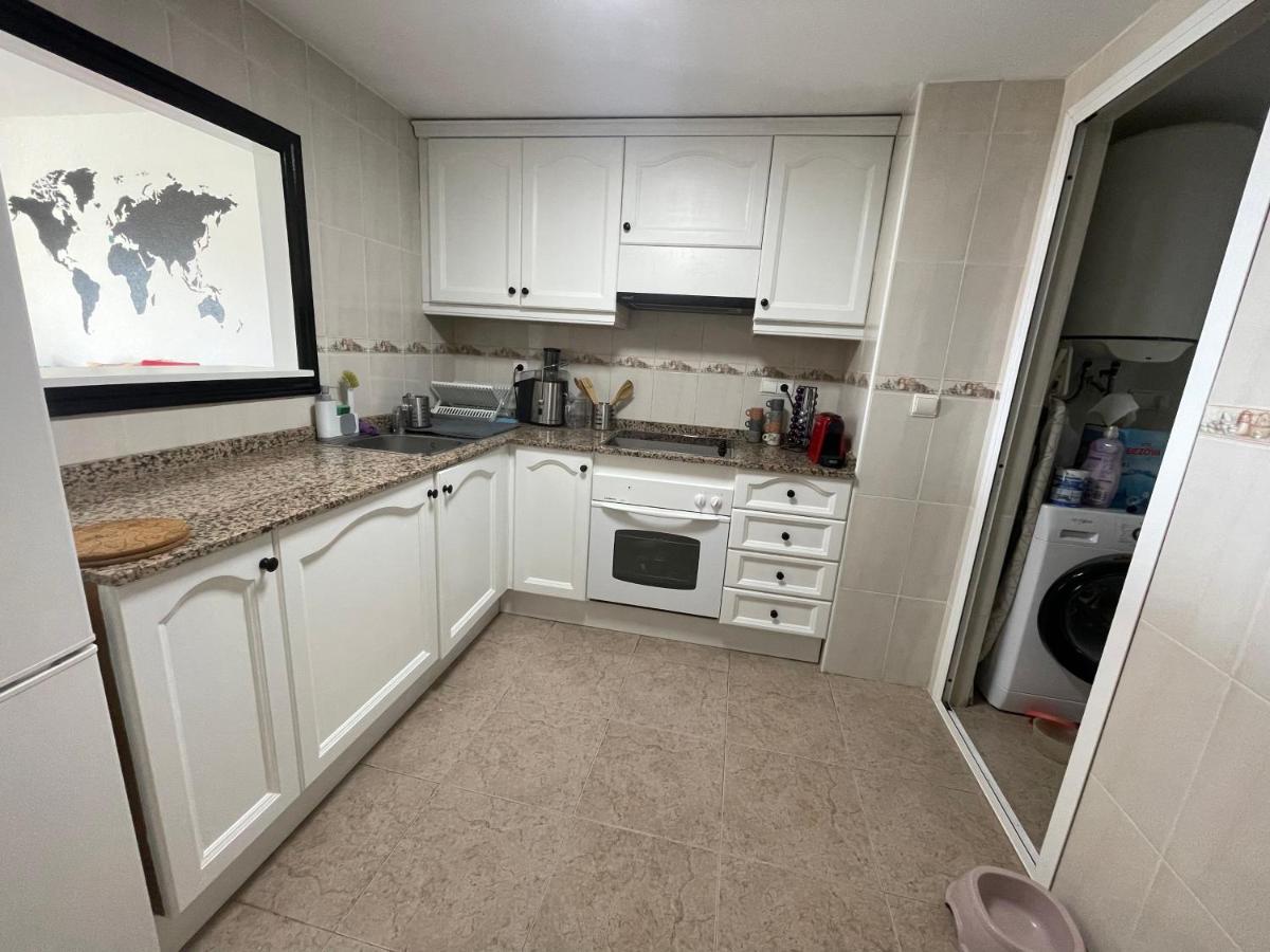 Traveler'S Beach Apartment With Sea View, Free Coffee & Parking Бенидорм Экстерьер фото
