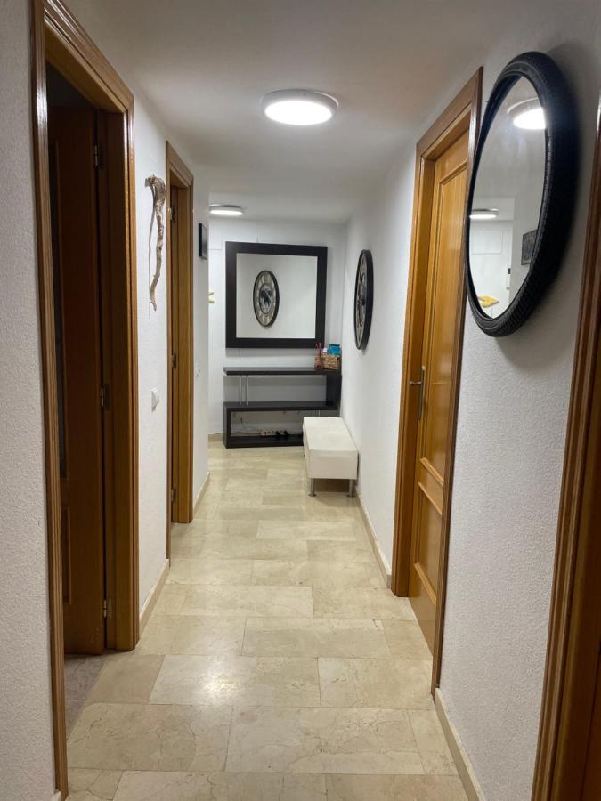 Traveler'S Beach Apartment With Sea View, Free Coffee & Parking Бенидорм Экстерьер фото