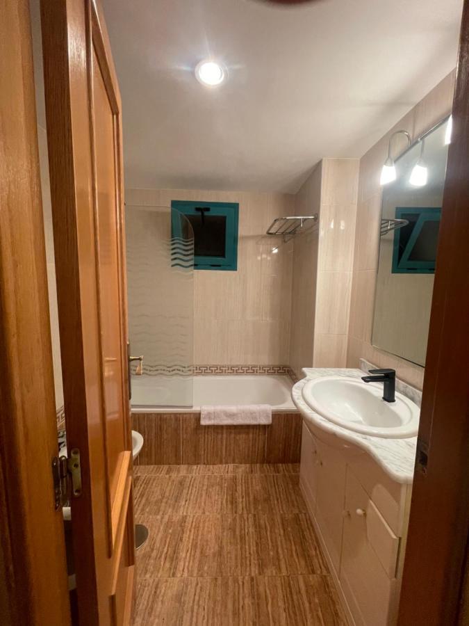 Traveler'S Beach Apartment With Sea View, Free Coffee & Parking Бенидорм Экстерьер фото